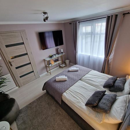 R&J Guesthouse Room Grindavík Exteriér fotografie